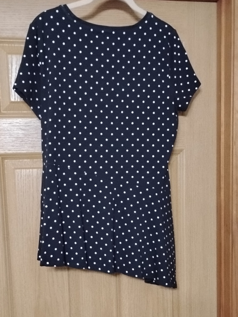 Isaac Mizrahi Black & White Polka Dot Drop Peplum Top Medium - Picture 8 of 9